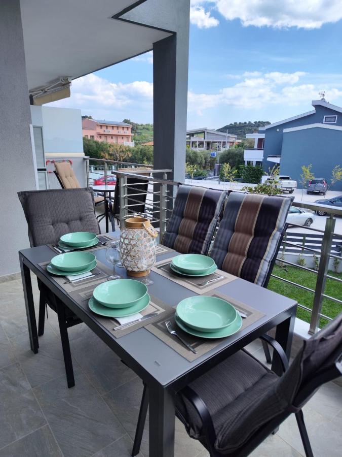 Lilli Deluxe Apartment Nikiti  Zewnętrze zdjęcie